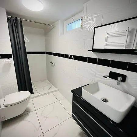 Evi Vendeghaz Dunakanyar Pilismarot Exterior photo